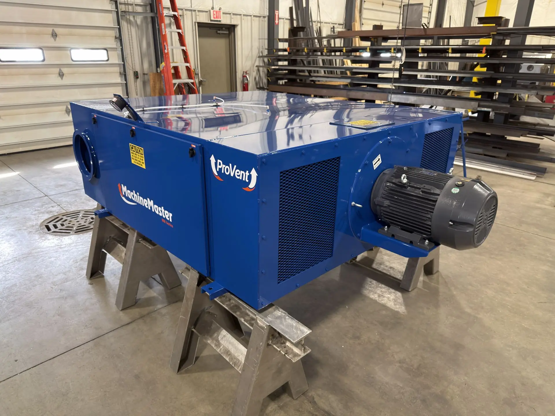 ProVent MachineMaster Industrial Dust Collector ProVent MachineMaster industrial dust collector with integrated fan motor in manufacturing facility